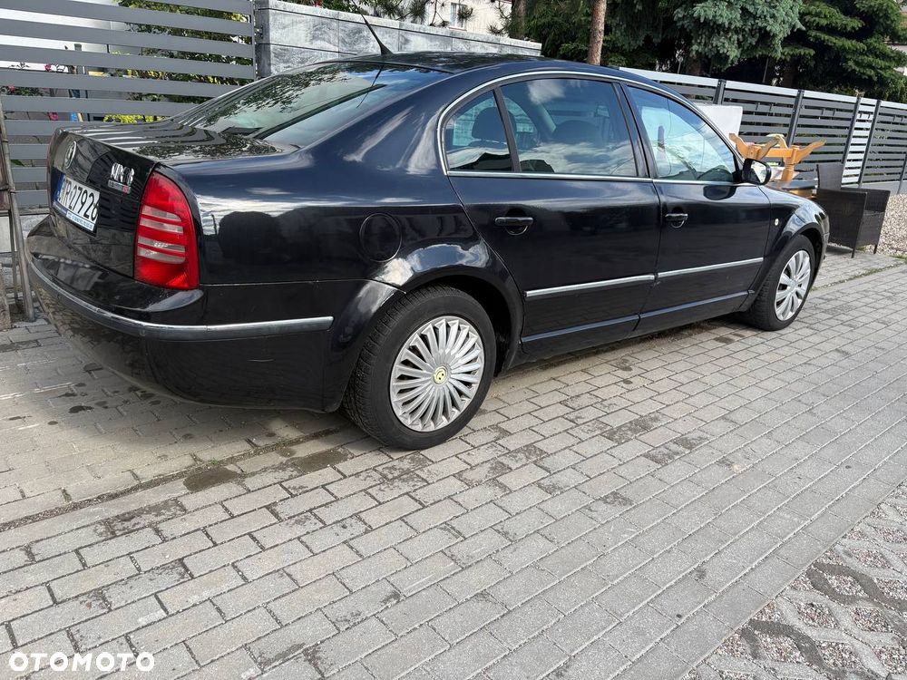 Skoda Superb 1.8T Elegance - 6