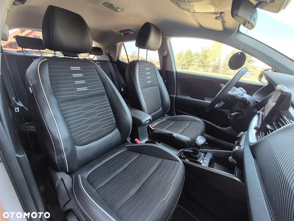 Kia Stonic 1.0 T-GDI MHEV GT Line DCT - 24