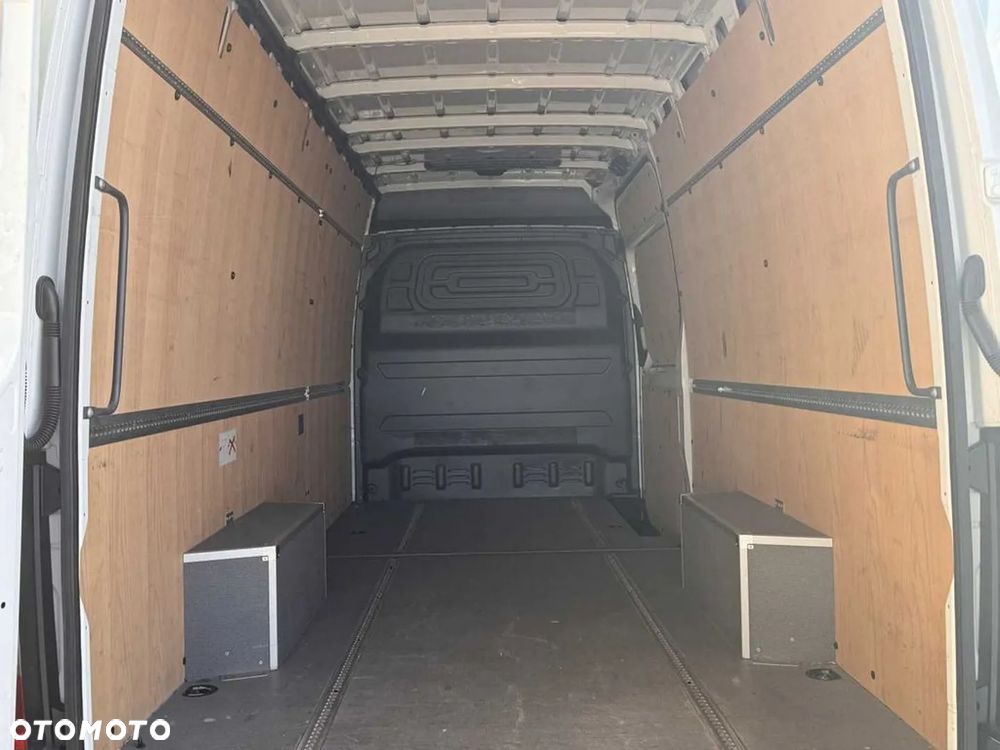 Mercedes-Benz Sprinter - 7