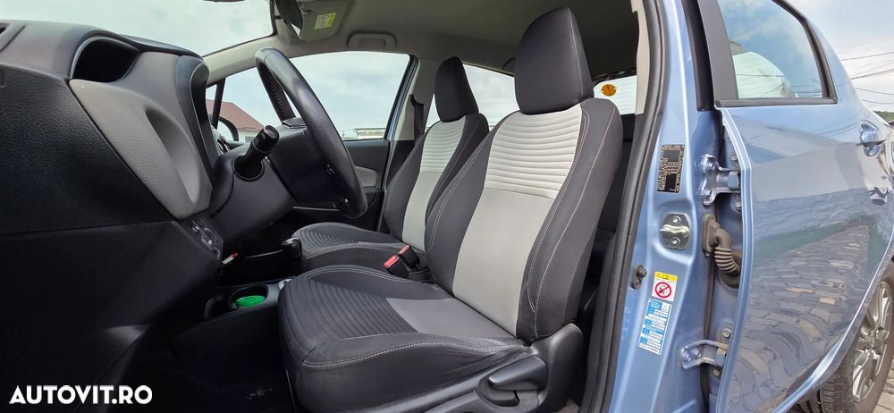 Toyota Yaris 1.5 VVT-i HSD Luna - 30