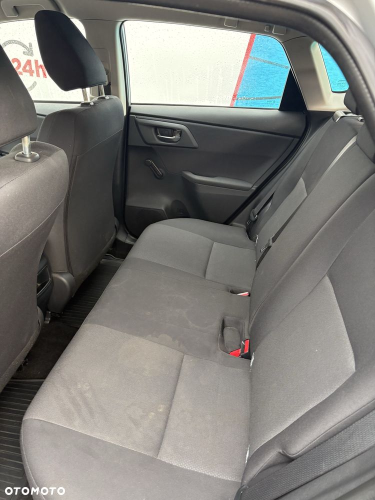 Toyota Auris - 5