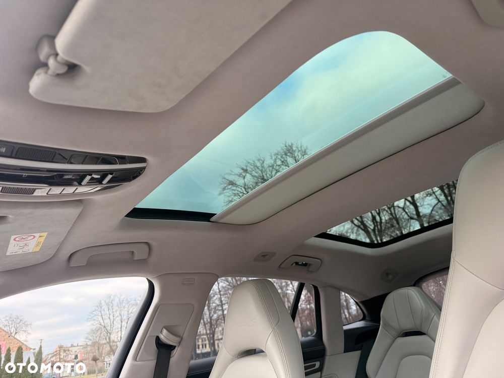 Porsche Panamera Turbo S E-Hybrid - 24