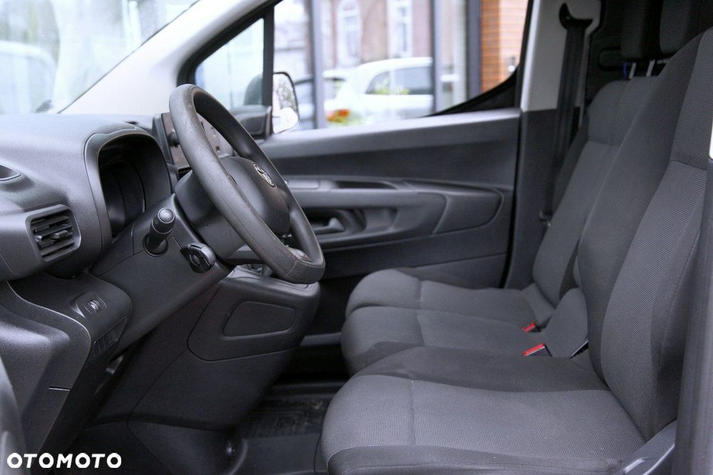 Toyota Proace City - 13