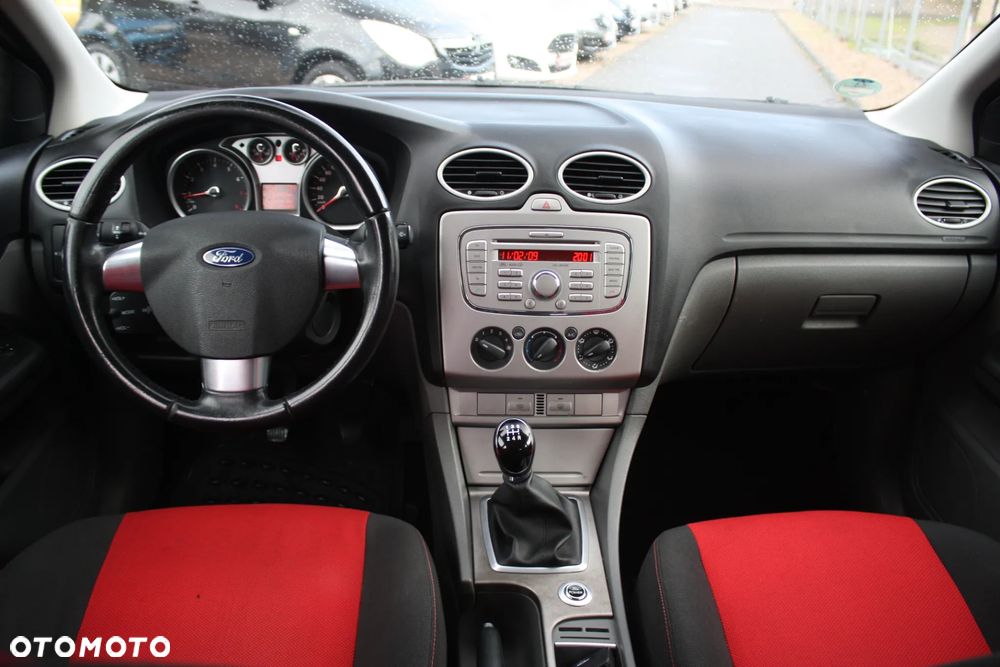 Ford Focus 1.6 Ti-VCT Sport - 18