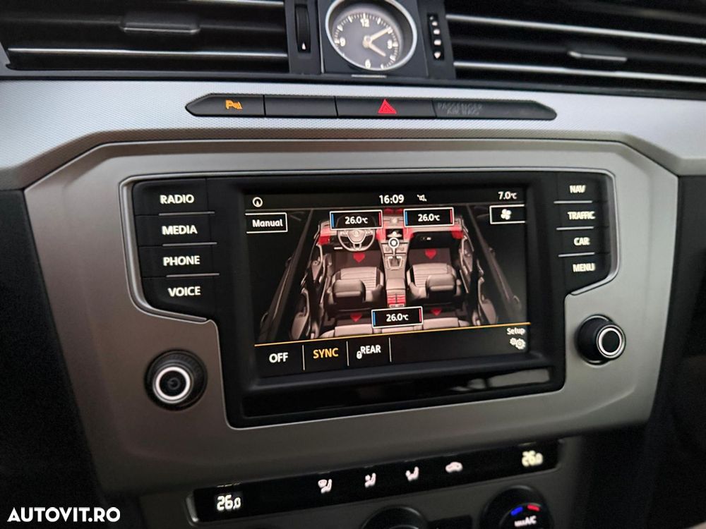 Volkswagen Passat Variant 2.0 TDI DSG (BlueMotion Technology) Highline - 12