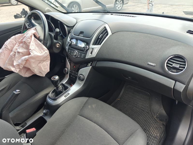 Chevrolet Cruze - 4
