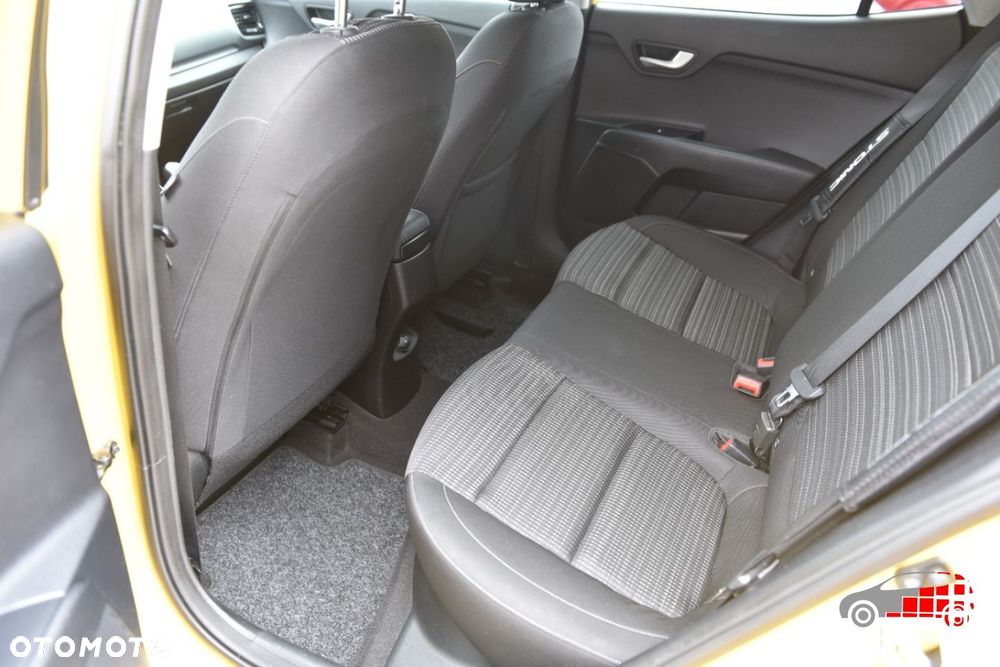 Kia Stonic - 18