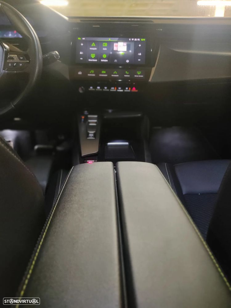 Peugeot 308 SW 1.5 BlueHDi GT EAT8 - 25