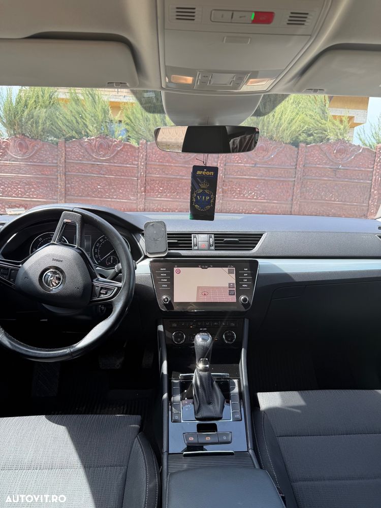 Skoda Superb 2.0 TDI DSG Active - 16