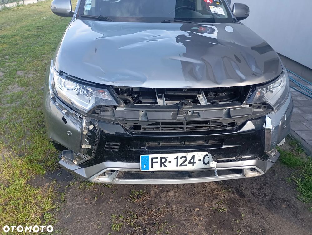 Mitsubishi Outlander - 7