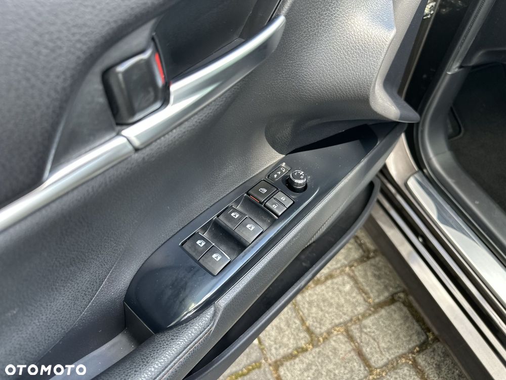 Toyota Camry 2.5 Hybrid Executive CVT - 17