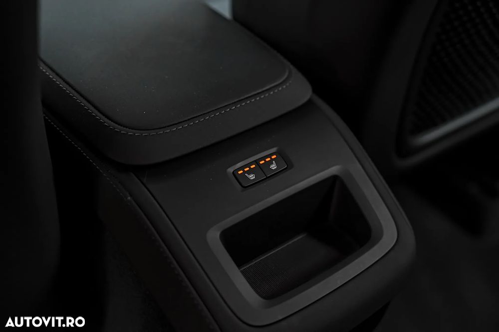 Volvo XC 90 B5 B AWD Plus Bright - 36