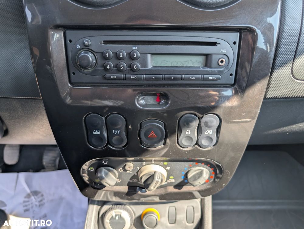 Dacia Duster 1.5 dCi 4x4 Ambiance - 26