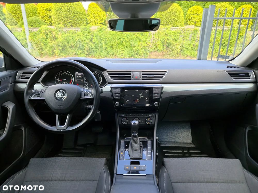 Skoda Superb 2.0 TDI DSG Ambition - 5