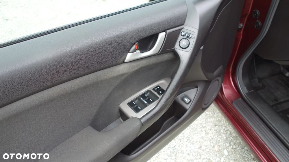 Honda Accord 2.0 Elegance 50 Jahre Edition - 18