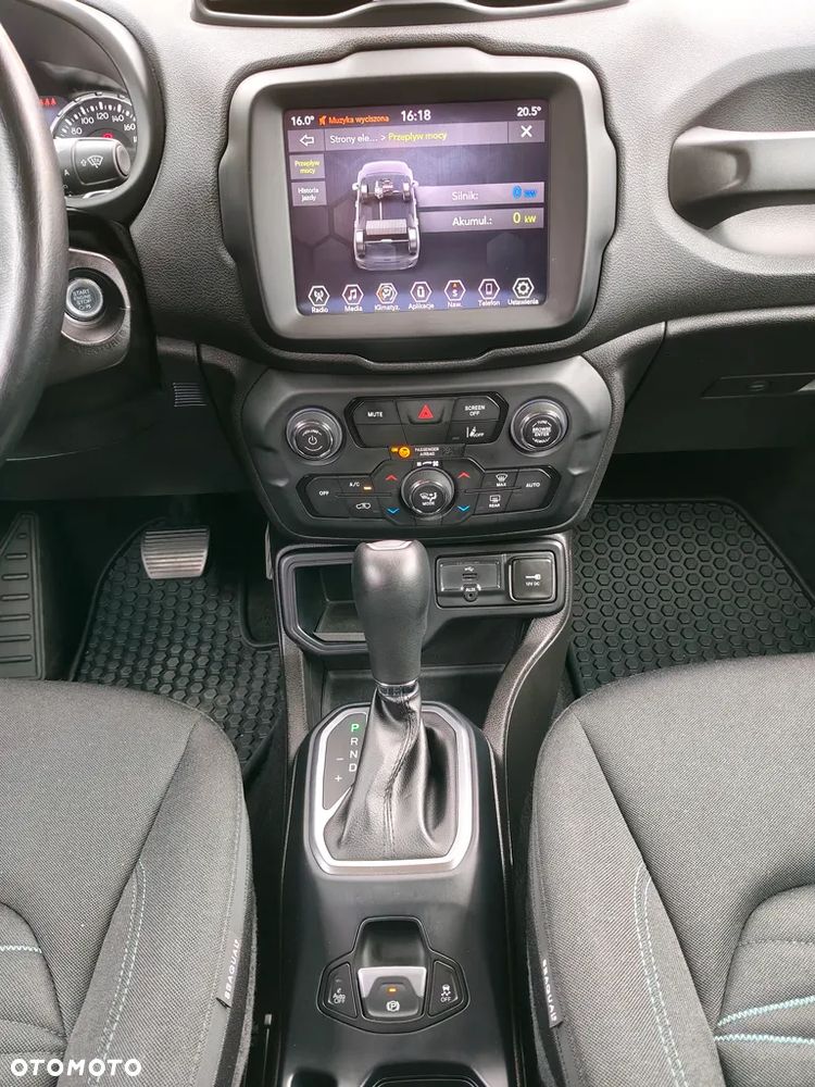 Jeep Renegade 1.5 T4 mHEV Upland FWD S&S DCT - 12