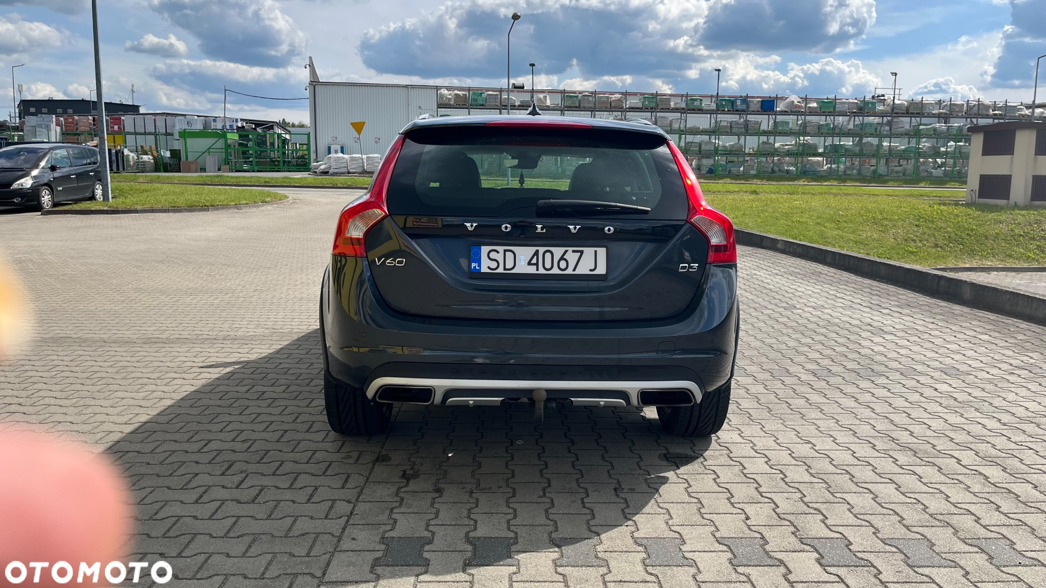 Volvo V60 Cross Country D3 Drive-E Momentum - 9