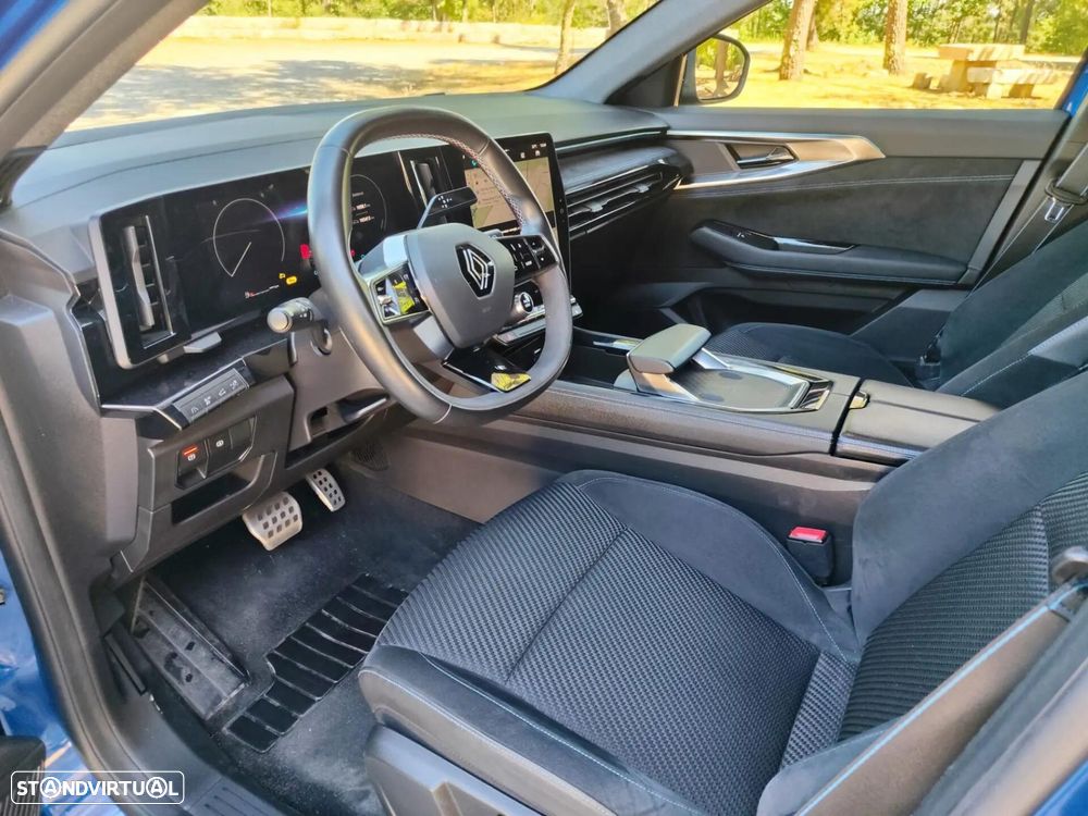 Renault Austral 1.2 Full Hybrid E-Tech Esprit Alpine - 17