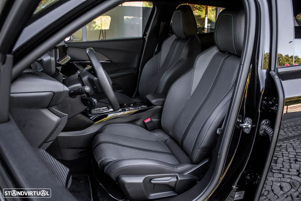 Peugeot e-2008 GT - 29