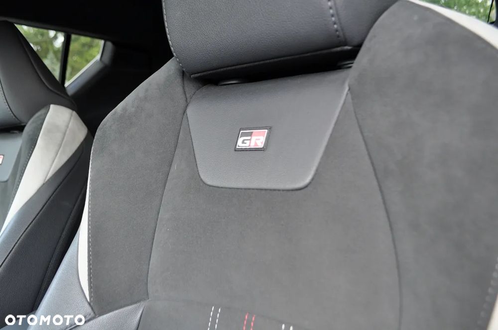 Toyota C-HR 2.0 Hybrid GR Sport - 20
