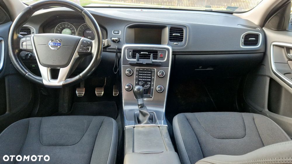 Volvo S60 D3 Kinetic - 8