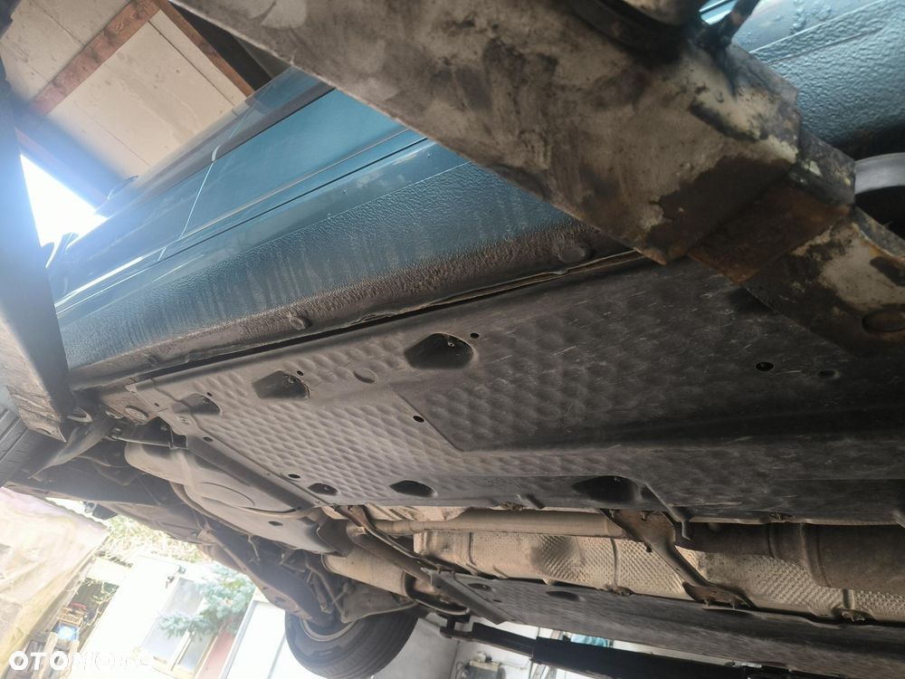 Skoda Octavia 1.6 Combi Ambiente - 37