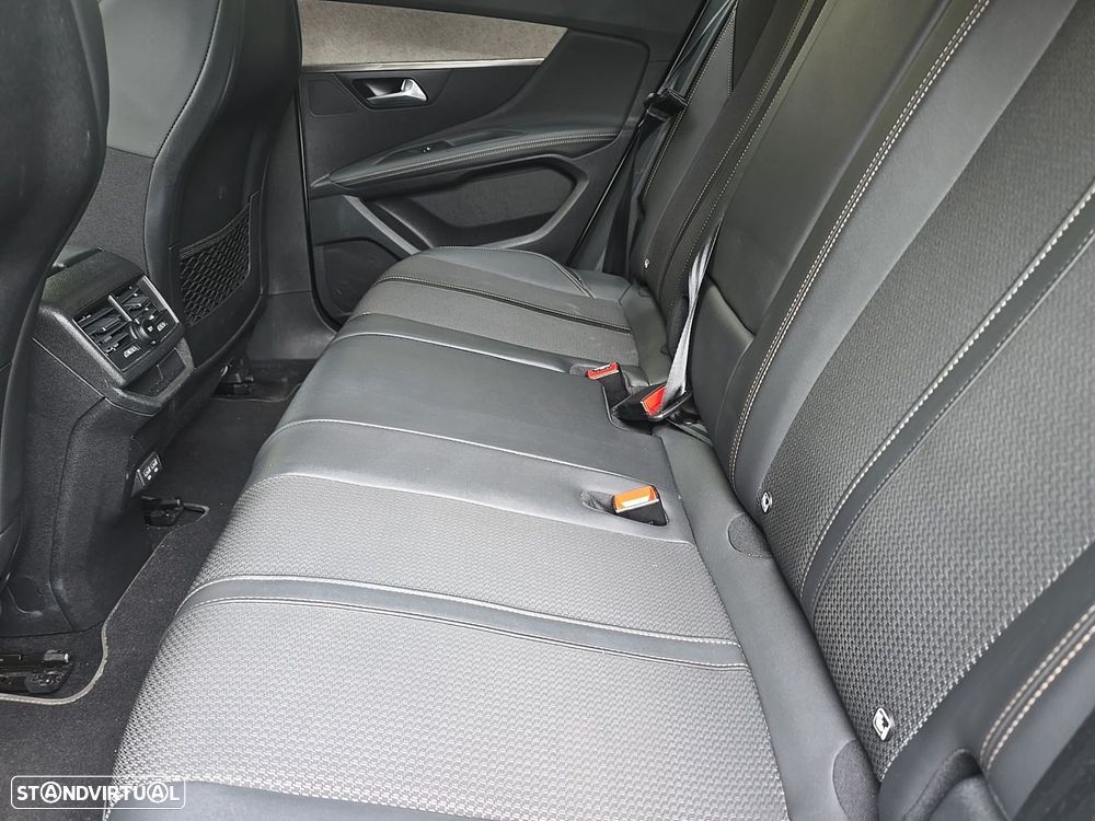 Peugeot 3008 1.5 BlueHDi GT EAT8 - 13