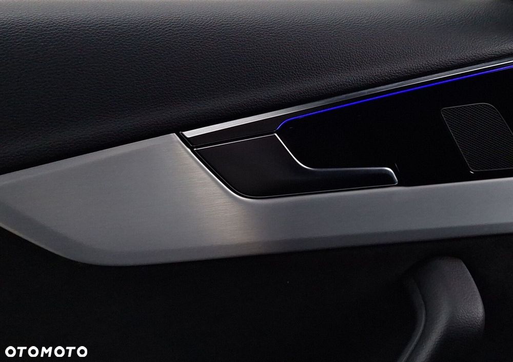 Audi A4 Limousine - 28