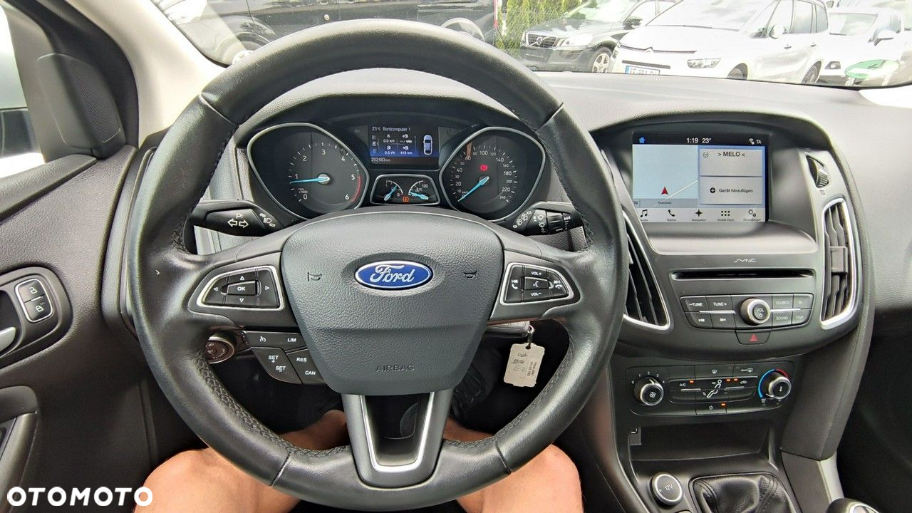 Ford Focus - 35