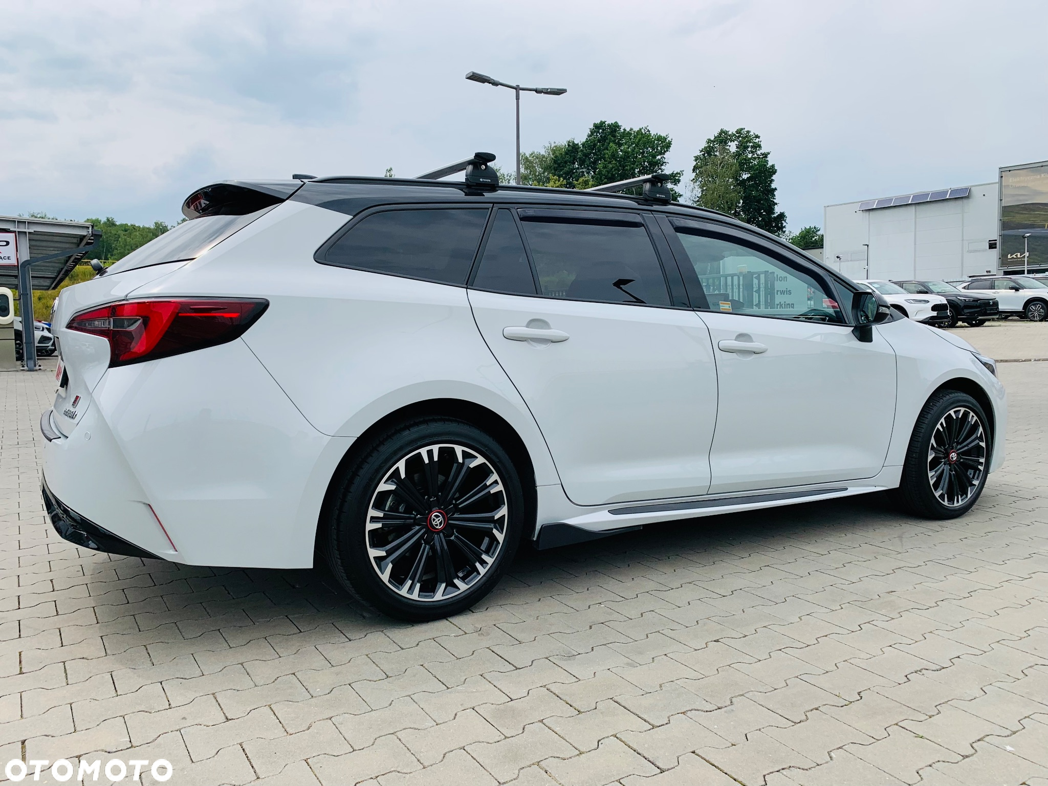 Toyota Corolla 1.8 Hybrid GR Sport Dynamic - 5