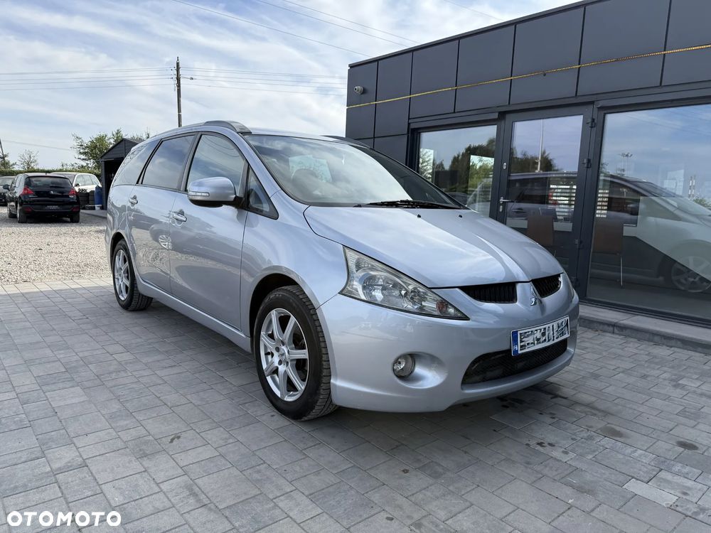 Mitsubishi Grandis 2.4 Inform - 2