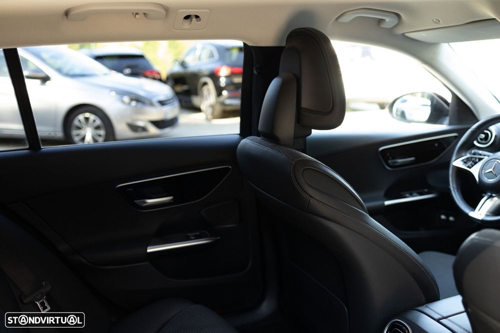 Mercedes-Benz C 300 e Avantgarde - 40