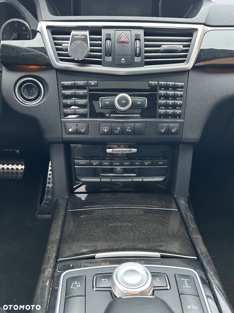 Mercedes-Benz Klasa E 350 CDI BlueEff Avantgarde - 9