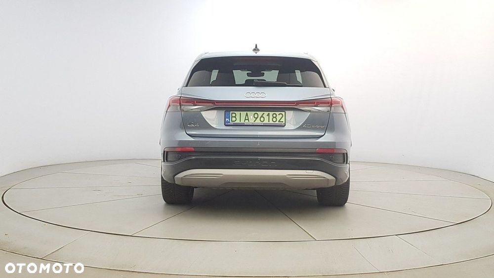 Audi Q4 e-tron - 6