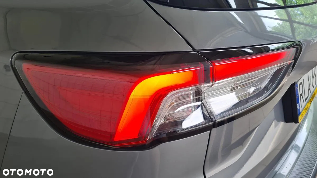 Ford Kuga 2.5 Duratec FHEV TITANIUM - 34