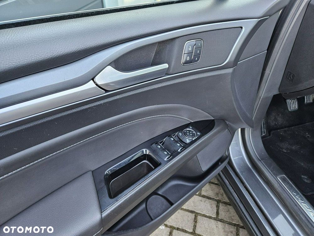 Ford Mondeo 2.0 TDCi Titanium 4WD - 22