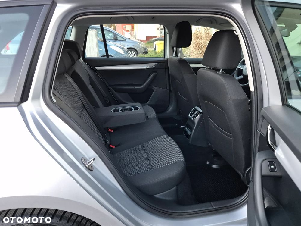 Skoda Octavia 1.6 TDI Edition - 11