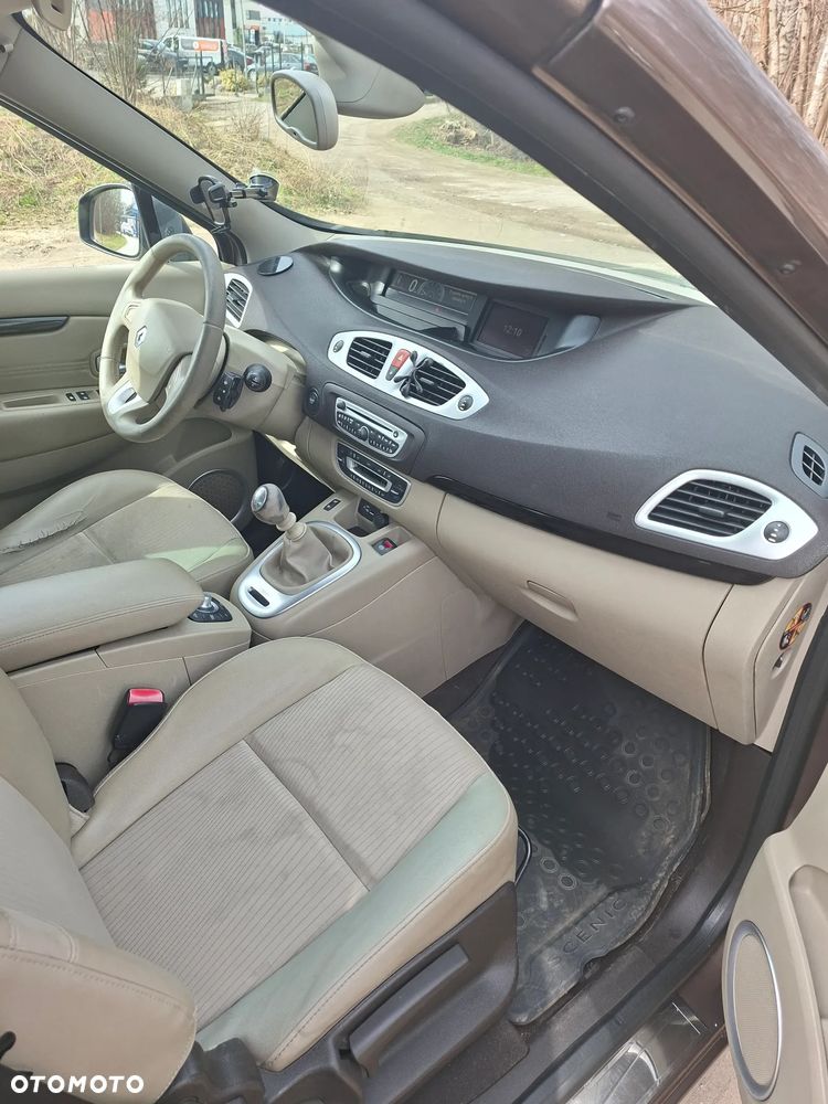 Renault Scenic 1.4 16V TCE Privilege - 19