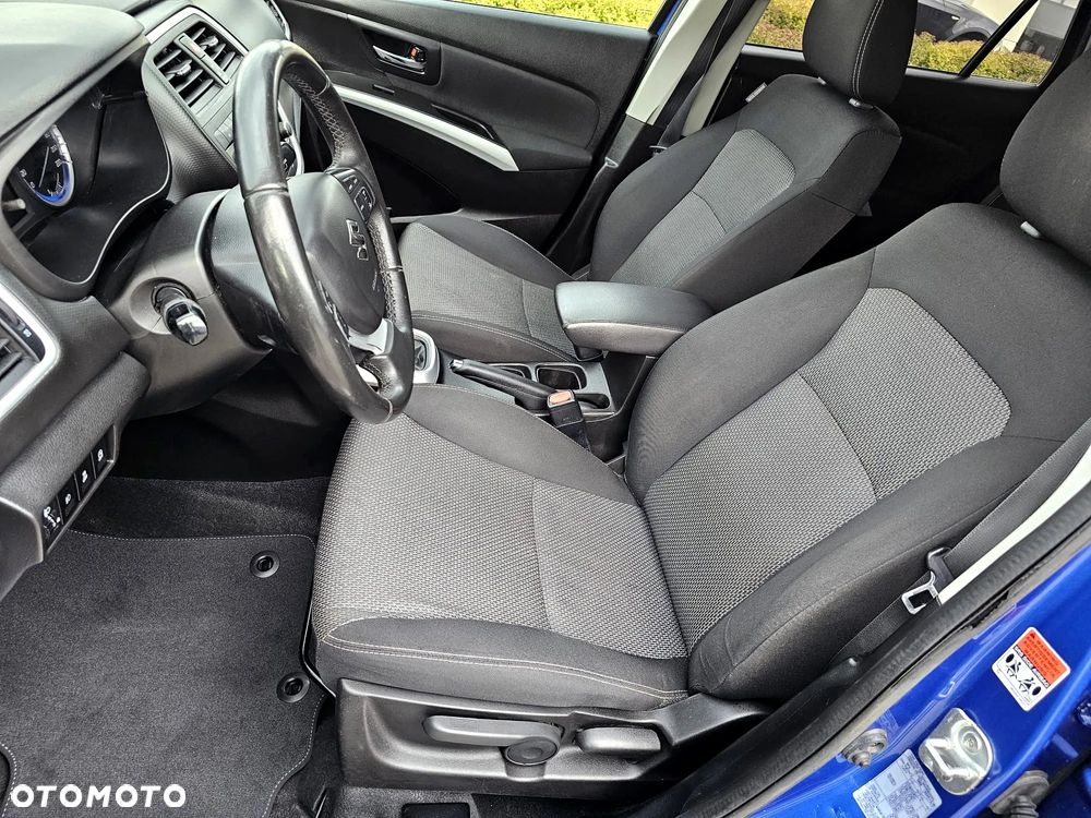 Suzuki SX4 S-Cross 1.6 VVT 4x2 Comfort - 23