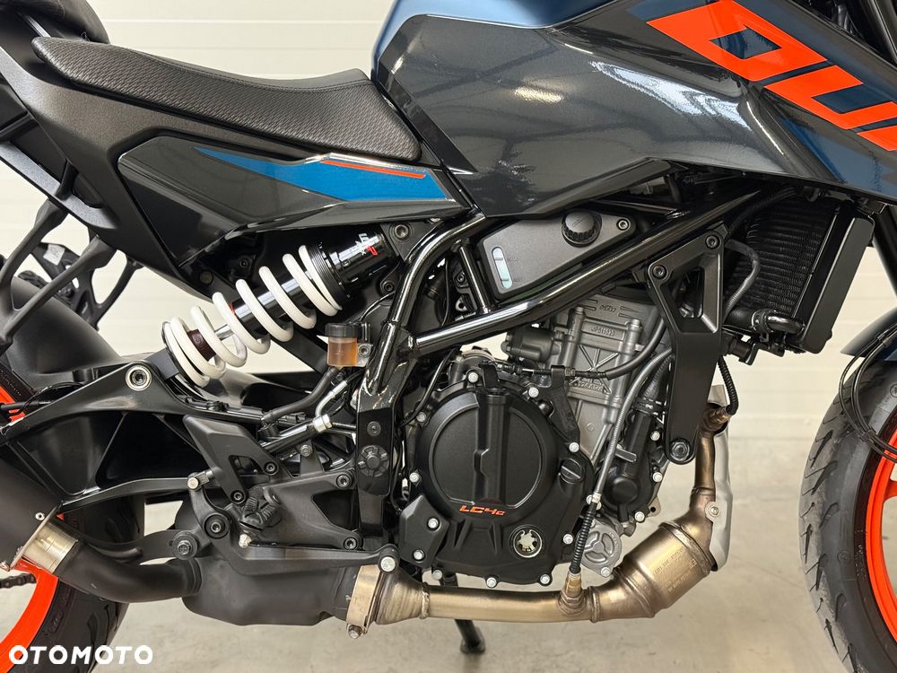 KTM Duke - 13