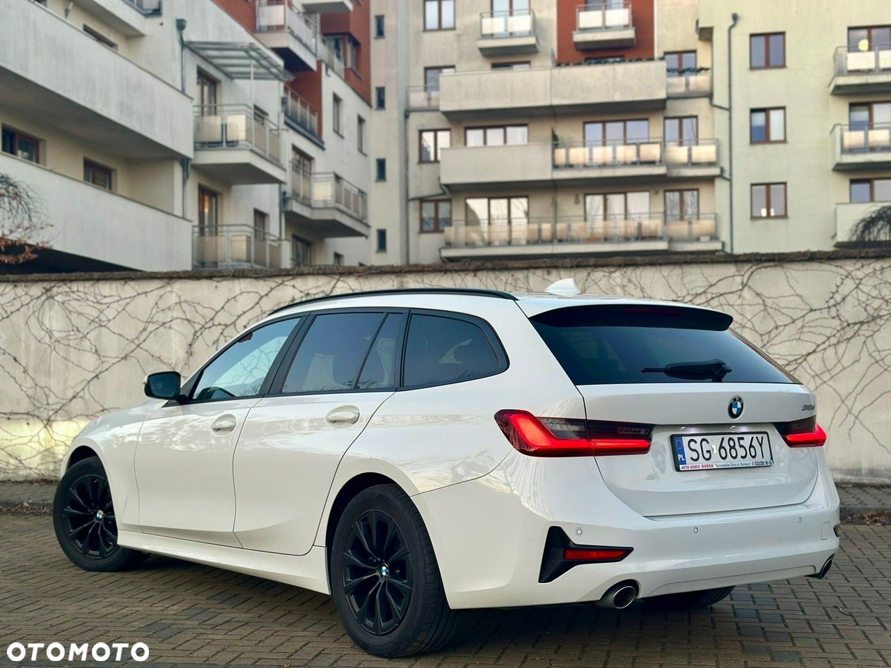 BMW Seria 3 318d Sport Line - 14