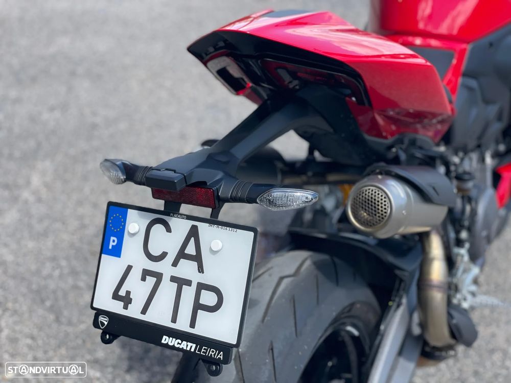 Ducati Streetfighter V2 S - 18