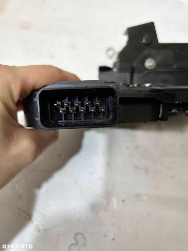 RANGE ROVER SPORT L320 3.0 KEYLESS ZAMEK DRZWI PRAWY TYŁ - 3