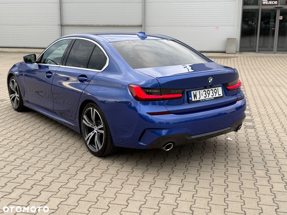BMW Seria 3 320d M Sport - 21