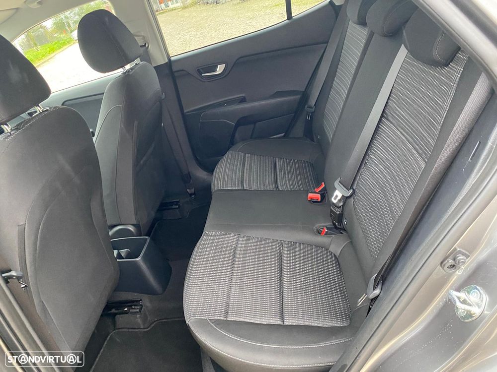 Kia Stonic 1.0 T-GDI Drive - 10