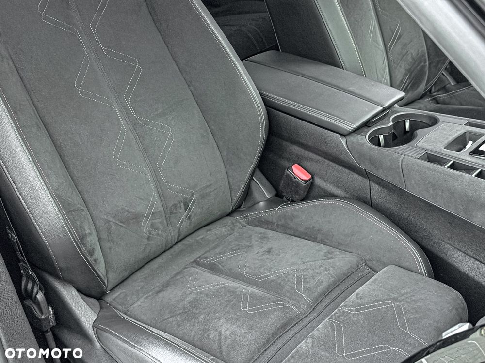 DS Automobiles DS 7 Crossback 1.6 PureTech Performance Line + - 27