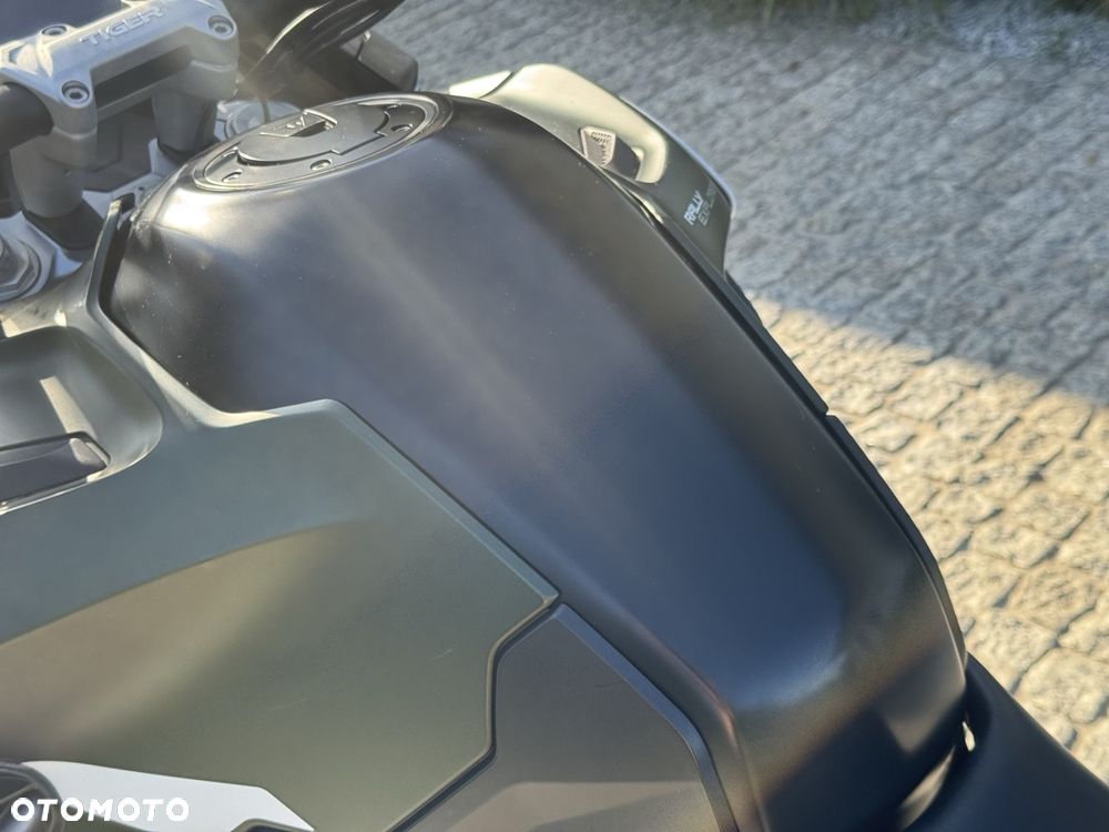 Triumph Tiger - 24