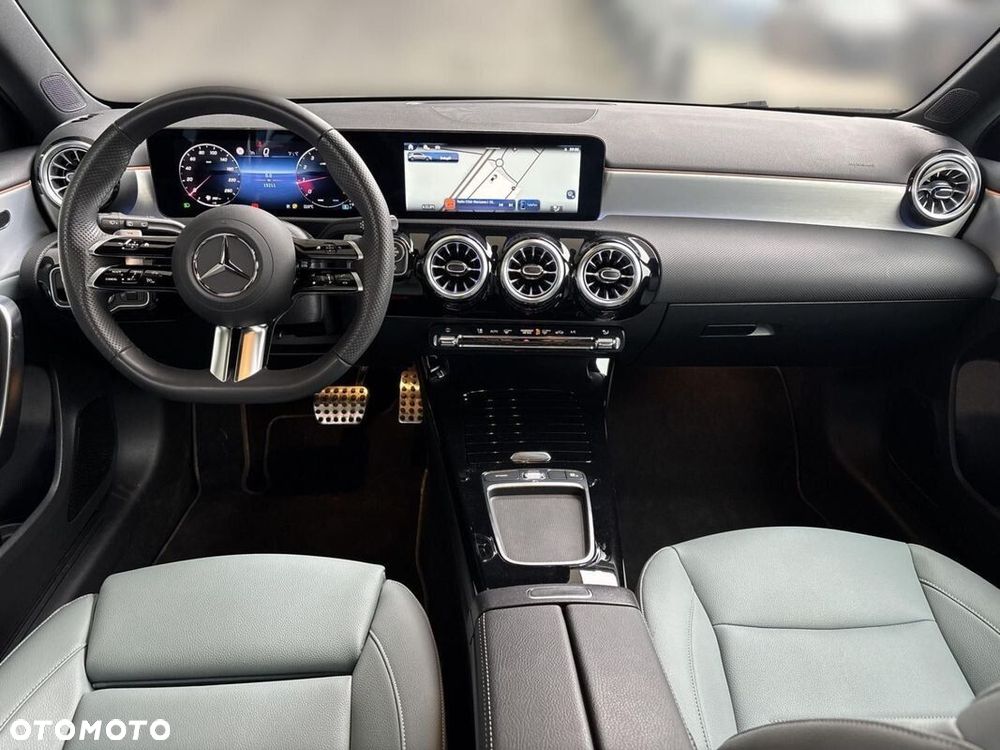 Mercedes-Benz Klasa A 200 AMG Line 7G-DCT - 17