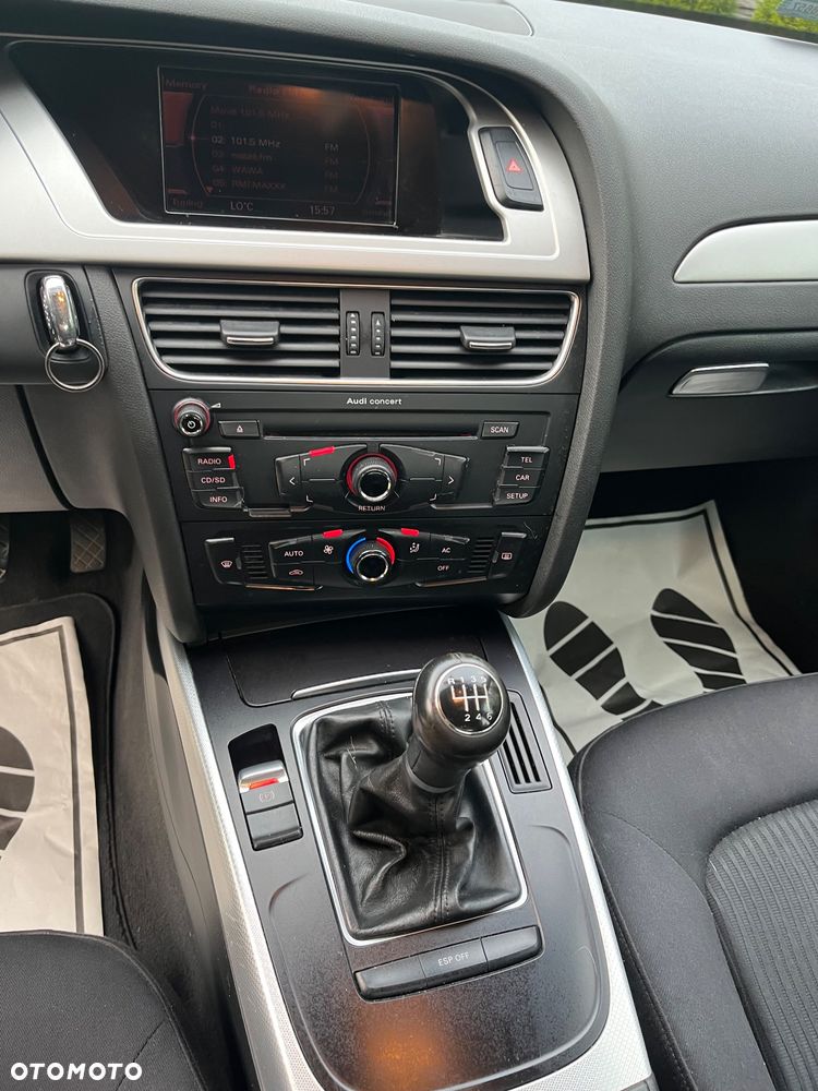 Audi A4 Limousine - 23