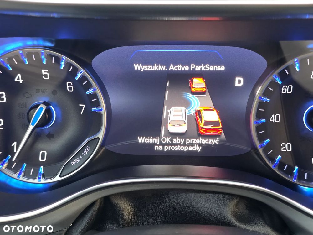 Chrysler Pacifica - 31